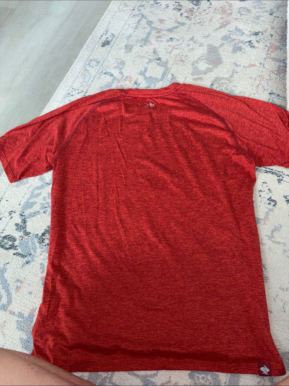 Rabbit running Men's Red Performance Shirt size medium - Picture 6 of 6